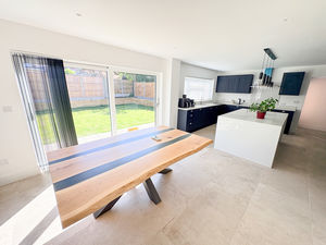 Photo 7- click for photo gallery